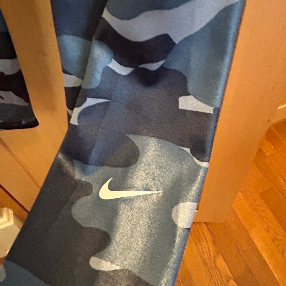 Nike blue camo yoga/work-out leggings